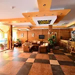 Ξενοδοχείο Yavor Palace 4*