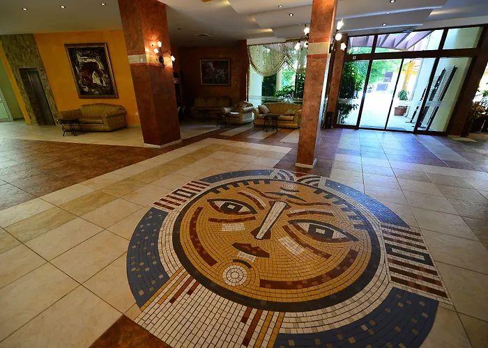 Yavor Palace Otel 4*